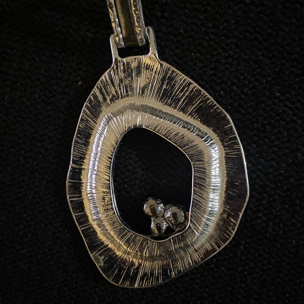 Elegant Silver Pendant (Oyster Design)